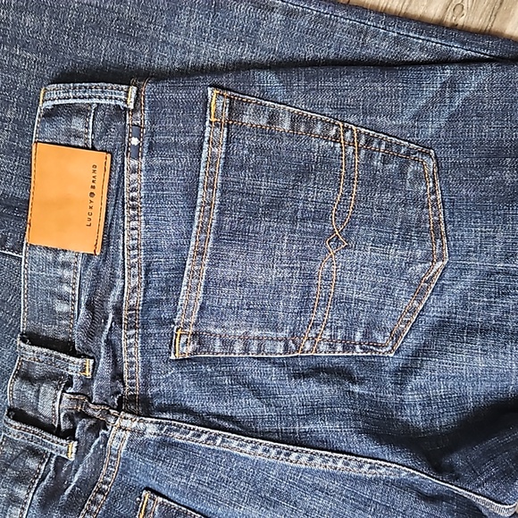 Lucky Brand 363 Vintage Straight jeans - Picture 8 of 8